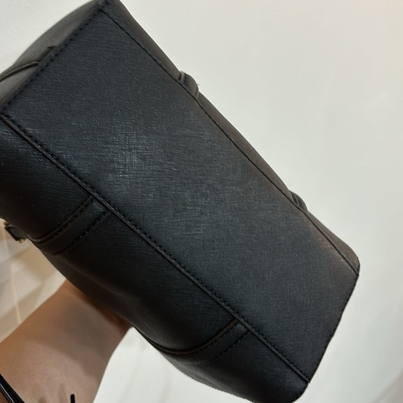 Kate Spade Black Small Crossbody Pre-Loved - Picture 3 of 7